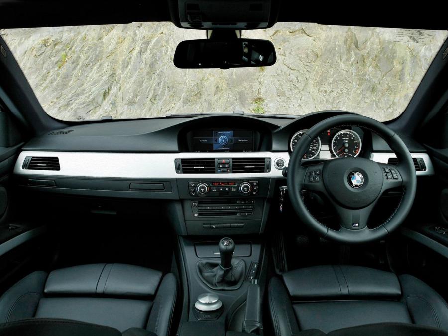  BMW M3 Coupe 2007 года  (UK) (фото 11 из 16)
